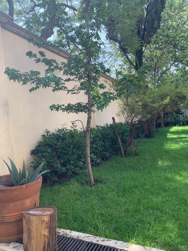 Casa En Las Lomas De Chapultepec En Renta Y Venta