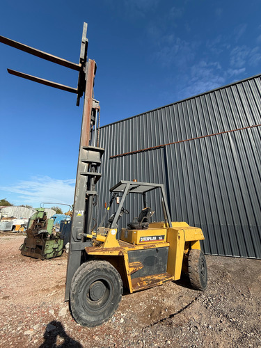Autoelevador Cat Dp70 7000kg Torre Triple C/desp 10400 Horas