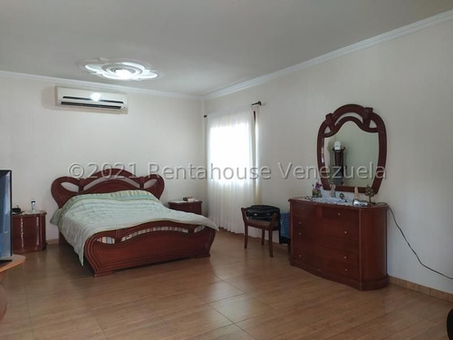 Imagen 2 de 14 de Andreina Gonzalez Vende Casa En La Trigaleña Valencia 22-10807