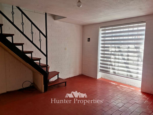 Casa En Venta De 2 Dorm. En Quilicura