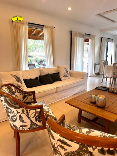 Casa En Venta En Santa Irene Comarcas De Luján