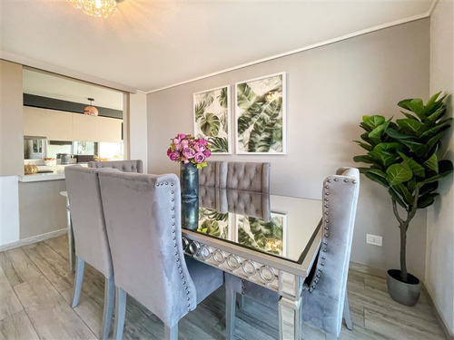 Departamento En Venta De 3 Dormitorios. En Las Condes