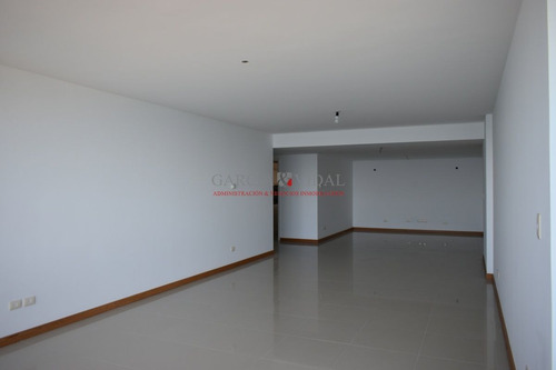 Imagen 8 de 25 de Venta 3 Dormitorios Departamento Tiburón 3 - Playa Brava