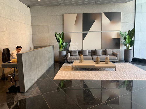 Hermosa Oficina Comercial