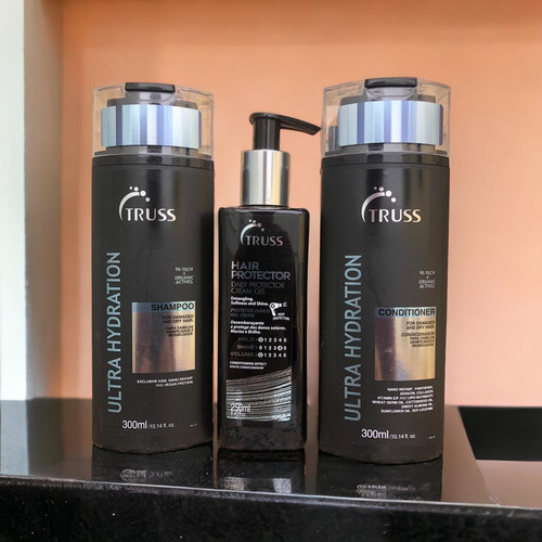 Ultra Hydration Shampoo Cd 300ml Hair Protector 250ml Truss
