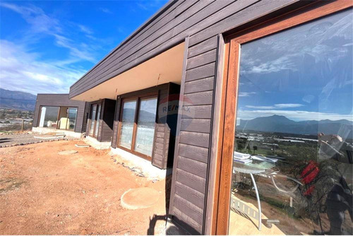 Recién Rebajada!! Parcela En Condominio, Limache