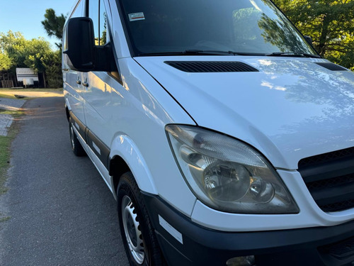 Mercedes-Benz Sprinter 2.1 415 Furgon 3250 150cv Tn V2