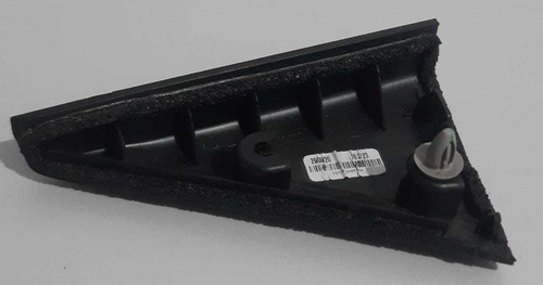 26226730 Moldura Interna Tras Dir Chevrolet Tracker 2021 (Usado)