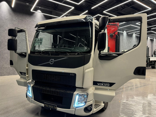 Volvo Vm290 Lx Leito Automatico Guindaste Palfinger Md480