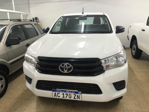 Imagen 2 de 7 de Toyota Hilux 2018 2.4 Cd Dx 150cv 4x2