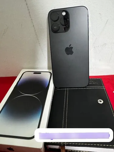 Apple iPhone 14 Pro Max (128 Gb) - Color Negro (Usado)