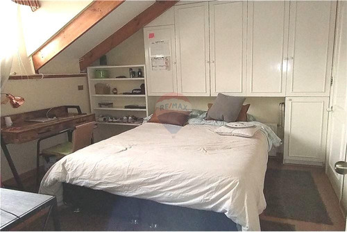 Se Vende Amplia Casa Av. Las Rastras.