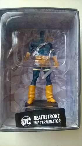 Figura Deathstroke Resina De Acero Coleccion Dc Comics