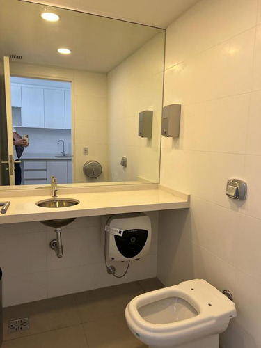Alquiler Oficina 75m2 Piso Alto - C 2 Divisiones De Blindex Open Space.