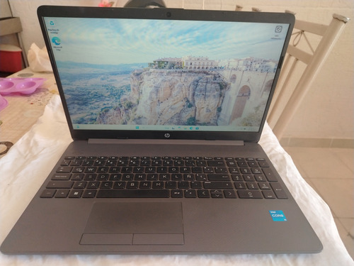 Computadora Hp 255 Core I5 16 Gb Ram (Usado)