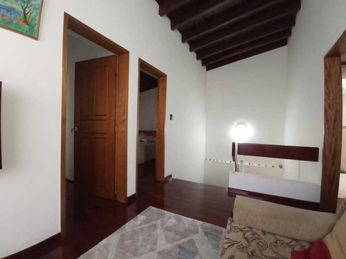 Imagen 13 de 26 de Venta Casa 200 M2 5h/4b/ 2p Alto Prado