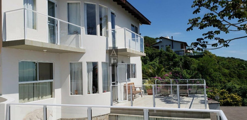 Imagem 10 de 16 de Casa Alto Padrão Para Venda Em Ferraz Garopaba-sc - Kv426