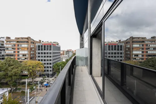 Oficina En Arriendo/venta En Chico Norte. Cod V1105030