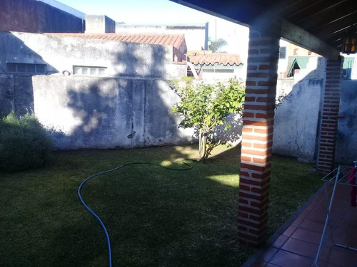 Casa De 145 M2 Cub. 3 Amb Con Cochera. Patio. Jardin. * Villa Lynch