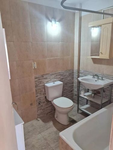 Imagen 7 de 9 de Departamento En Venta - 2 Dormitorios 1 Baño - 42mts2 - Tablada