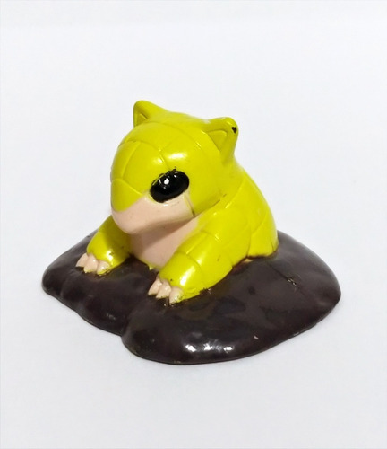 Imagem 2 de 8 de Sandshurew Pokémon Figure 3,4 Cm