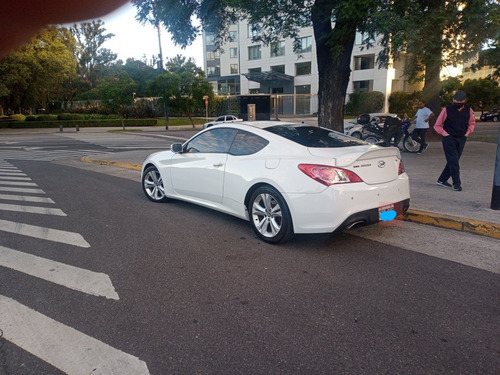 Hyundai Genesis 2011 3.8 Coupe 300cv 6at