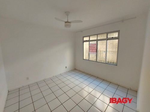 Imagem 4 de 10 de Excelente Apartamento 2 Dormitorio(s) Em Centro - Florianopolis - L-78004