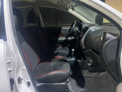 Nissan March 1.6 Advance Navi At