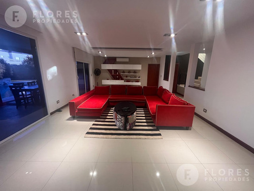 Flores Prop. Vende Casa En Ayres Plaza, Pilar