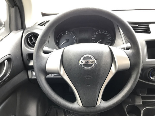 Imagen 15 de 15 de Nissan Np300 Doble Cabina 2020 2.5 S Mt