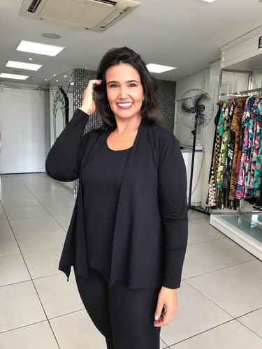 Imagem 1 de 1 de Conjunto Blusa E Casaco Em Tecido De Malha De Viscose Liso