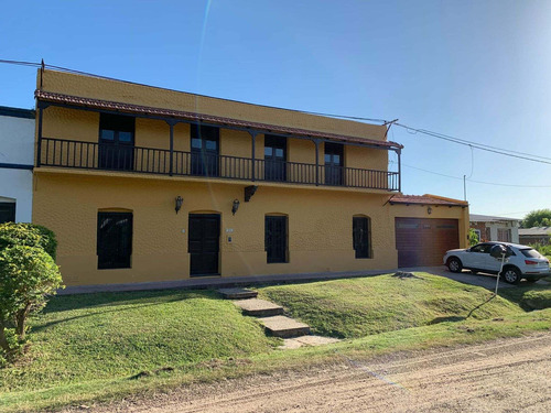Imagen 2 de 30 de Casa 8 Ambientes En Venta Las Toscas