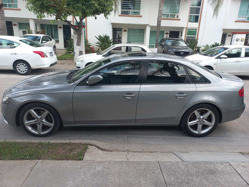Imagen 4 de 12 de Audi A4 1.8 Luxury