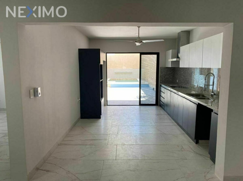 Imagen 3 de 10 de Venta De Casa De Una Planta En Col. García Gineres Mérida Yucatán