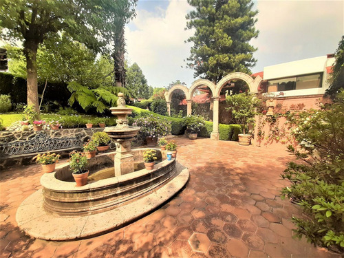 Casa En Venta En Bosque De Las Lomas