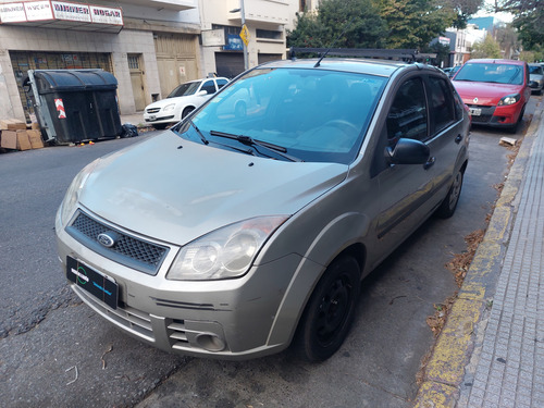 Ford Fiesta 1.6 Max Ambiente Mp3