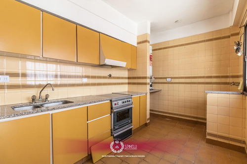 Venta Casa 4 Ambientes Local 246m² Construidos Sobre Terreno De 95m² Usaa 821m² Vendibles