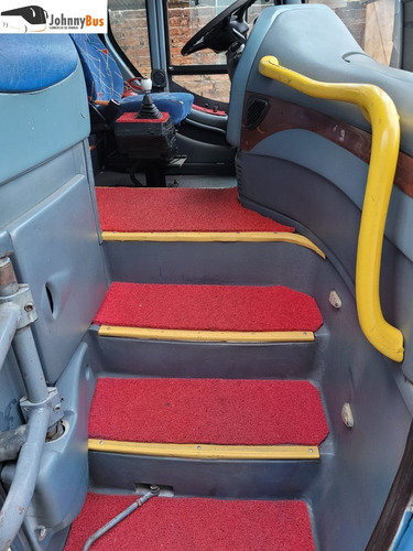 Imagem 4 de 9 de Ônibus Rodoviário Marcopolo G6 1050 - Ano 04/05 - Johnnybus