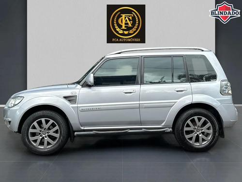 Mitsubishi Pajero TR4 2.0 4X2 16V 140CV FLEX 4P AUTOMÁTICO