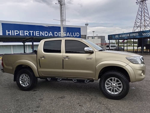 Imagen 3 de 13 de Toyota Hilux Kavak