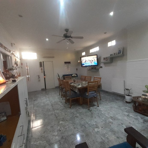 Imagen 6 de 14 de Casa Ph En Venta En Parque Avellaneda