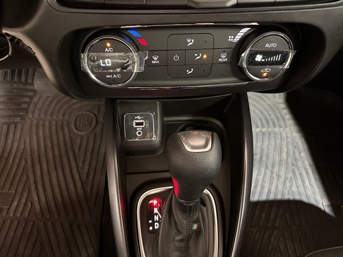 Imagen 20 de 25 de Fiat Cronos Precision 1.3 Cvt7 My23 Tr3