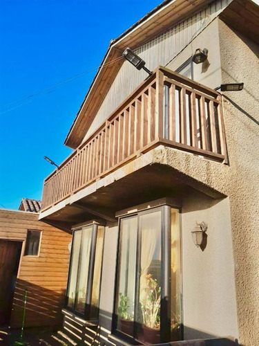 Casa En Venta De 3 Dorm. En Pelluhue