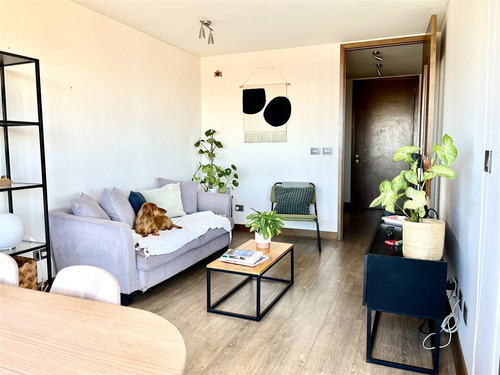 Departamento En Arriendo De 2 Dorm. En Las Condes