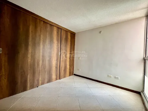 Apartamento En Arriendo En Camino Verde. Cod A776100