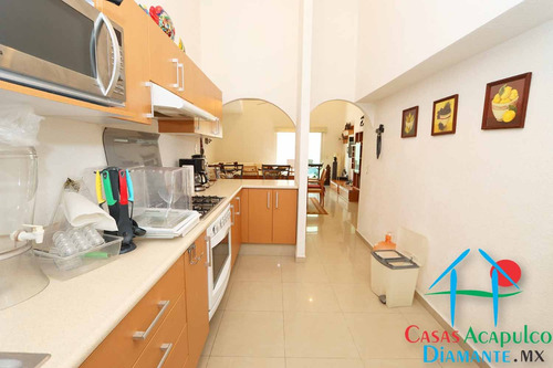 Cad Diamante Lakes Rubí 322. Terraza Con Sombra Y Vista A Las Áreas Comunes