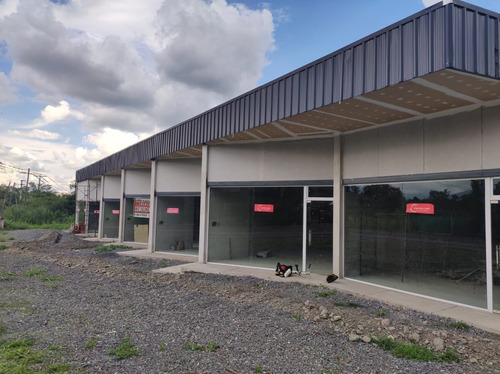 Imagen 3 de 5 de Locales Comerciales En El Ingreso A Campo Quijano