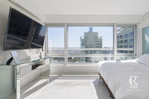 Venta Exclusivo Depto 4 Amb Piso 40 Vista Panorámica 3 Coch Torre Le Parc- Puerto Madero