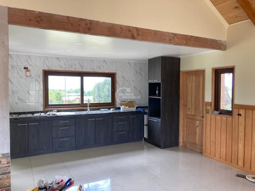 Casa Nueva De 3d-2b En El Condominio Country Pucón