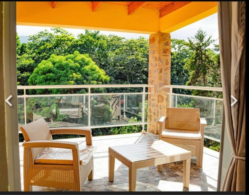 Se Vende Lujosa Villa En Jarabacoa La Vega República